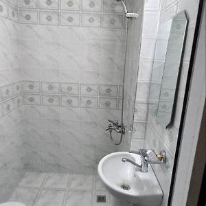 Ekononiczny pokój z dwoma pojedynczymi łóżkami
